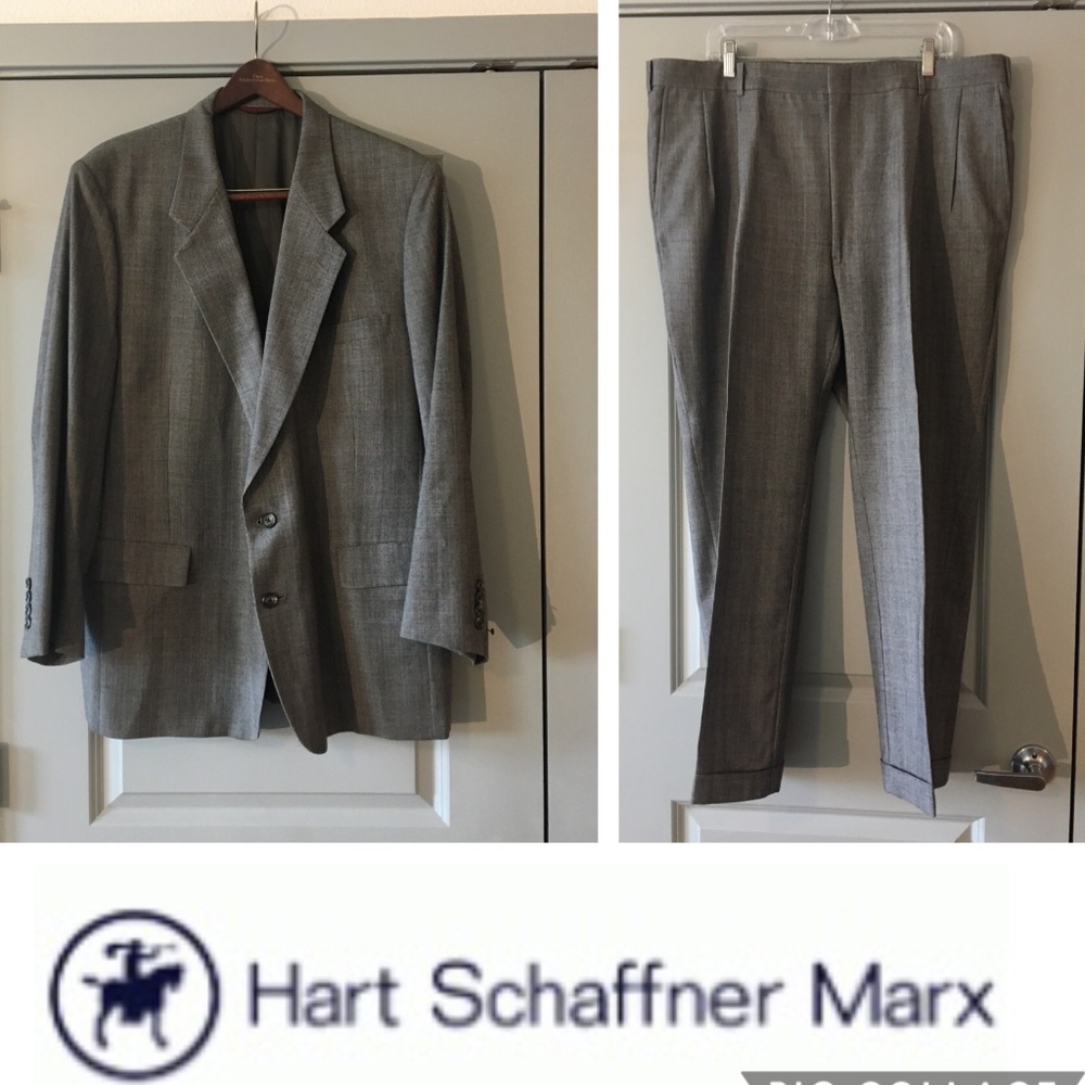 Hart Schaffner Marx - Grey Wool Suit (48R)